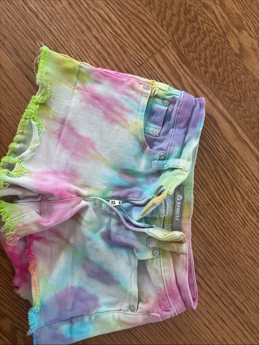 Tractr Girls' Tie-Dye Rainbow Frayed Hem Shorts